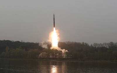 [속보] 北 "어제 ICBM 화성-18형 시험발사"…김정은 현지지도
