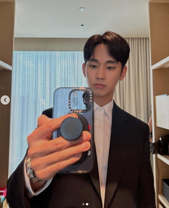 (사진=김수현 SNS)