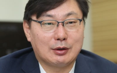 이화영 재판 또 파행…변호사 "유령 취급하냐" 고성 끝 퇴정
