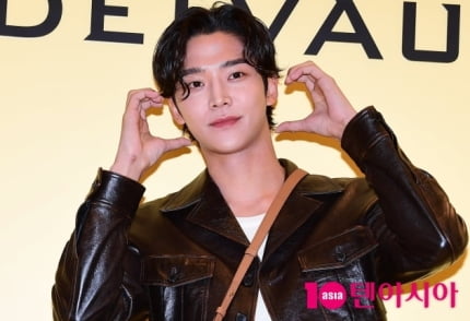 Rowoon's leading role, No. 1 on Netflix in Japan