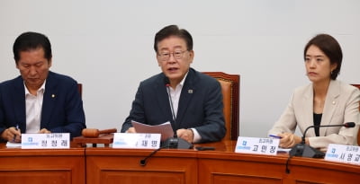 민주당, '김은경 진실공방' 논란에 "개인사" 일축