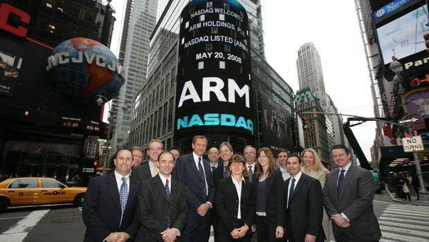 1998년 나스닥에 상장한 ARM. 손정의 회장은 2016년 ARM을 인수하며 상장폐지를 결정했다. 현재 재상장을 추진 중이다. 한경DB