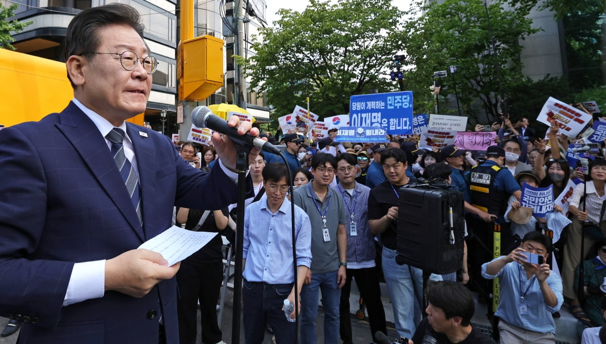 [포토] 샌즈 카지노 사이트 더불어민주당 대표, '백현동 개발 특혜 의혹' 검찰 소환