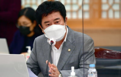 '인허가 뇌물 혐의' 與 정찬민 의원직 상실…징역 7년 확정