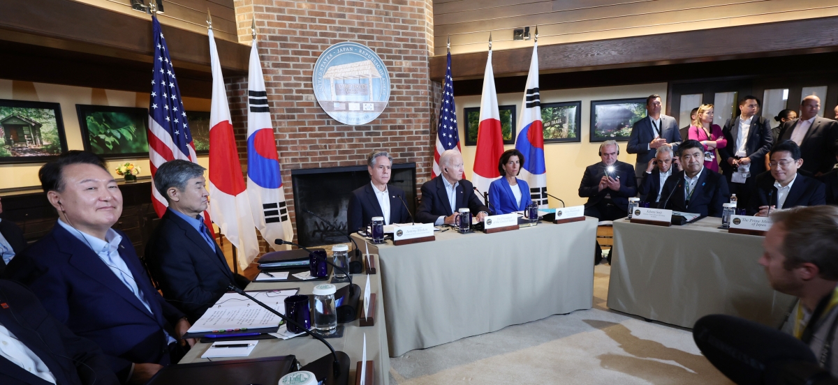 한미일 정상회의 개최…3국 정상 한 목소리로 "더욱 가까워질 것"