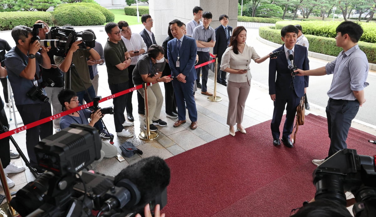 [포토] 이균용 신임 대법원장 후보자