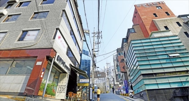 서울 논현동의 꼬마빌딩 밀집지역(사진=한경 강은구 기자)