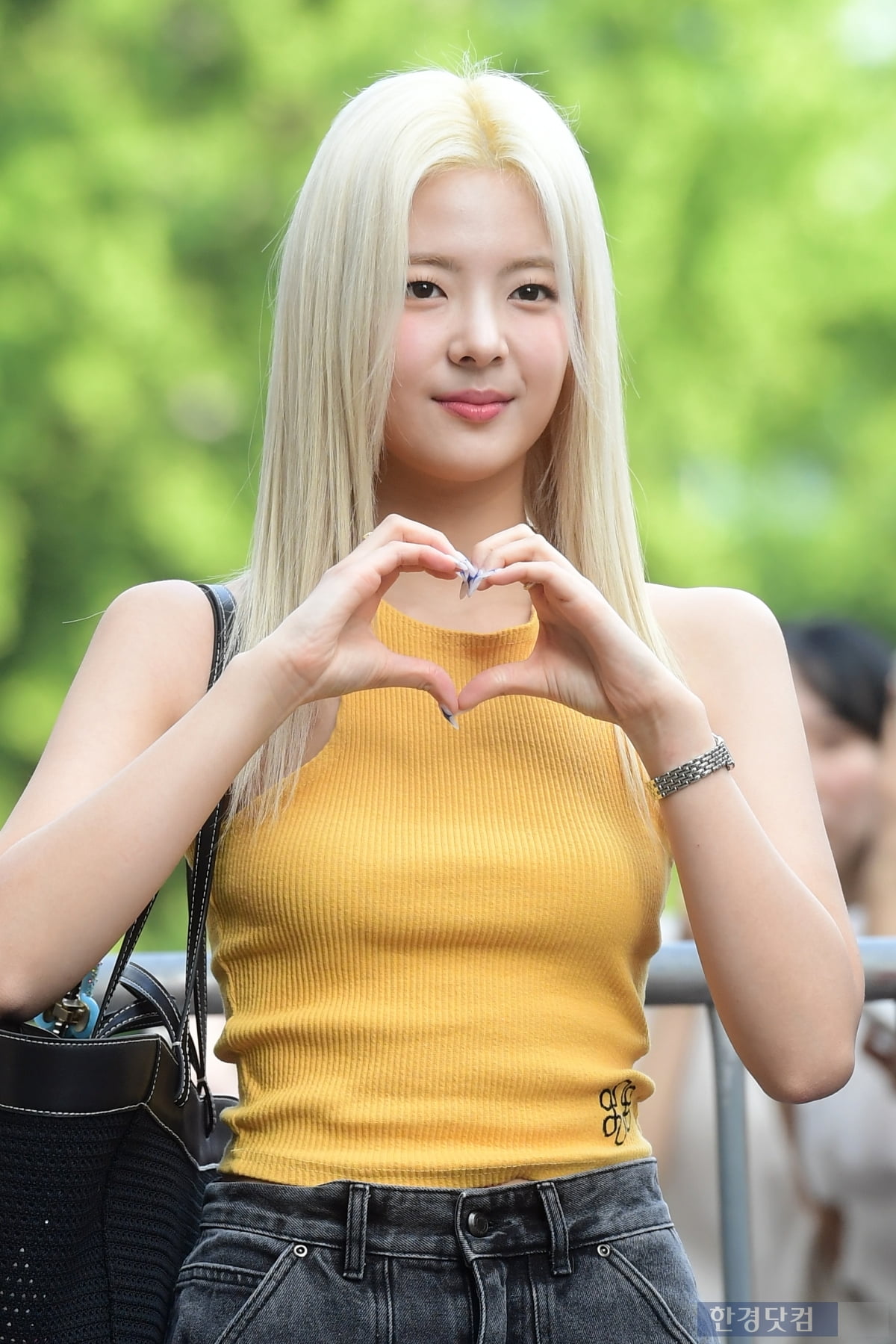 [포토] ITZY 리아, '예쁘게 하트~'