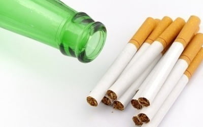 '술·담배보다 나쁘다'…인류 건강 위협하는 '이것' 정체는?