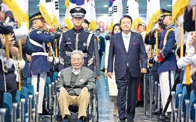 윤 대통령 "반국가세력, 야비하고 패륜적인 공작 일삼아"