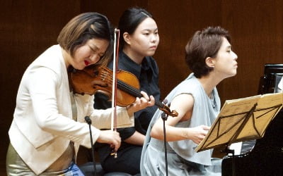 조진주·김규연 듀오 콘서트, 현과 건반으로 무대를 전쟁 한복판에 놓다