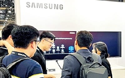 삼성, VM웨어와 메모리 동맹…글로벌 AI 기업 잡는다