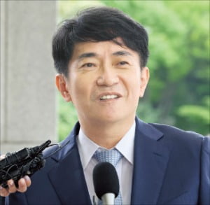 이균용 "무너진 카지노 사이트 회복"