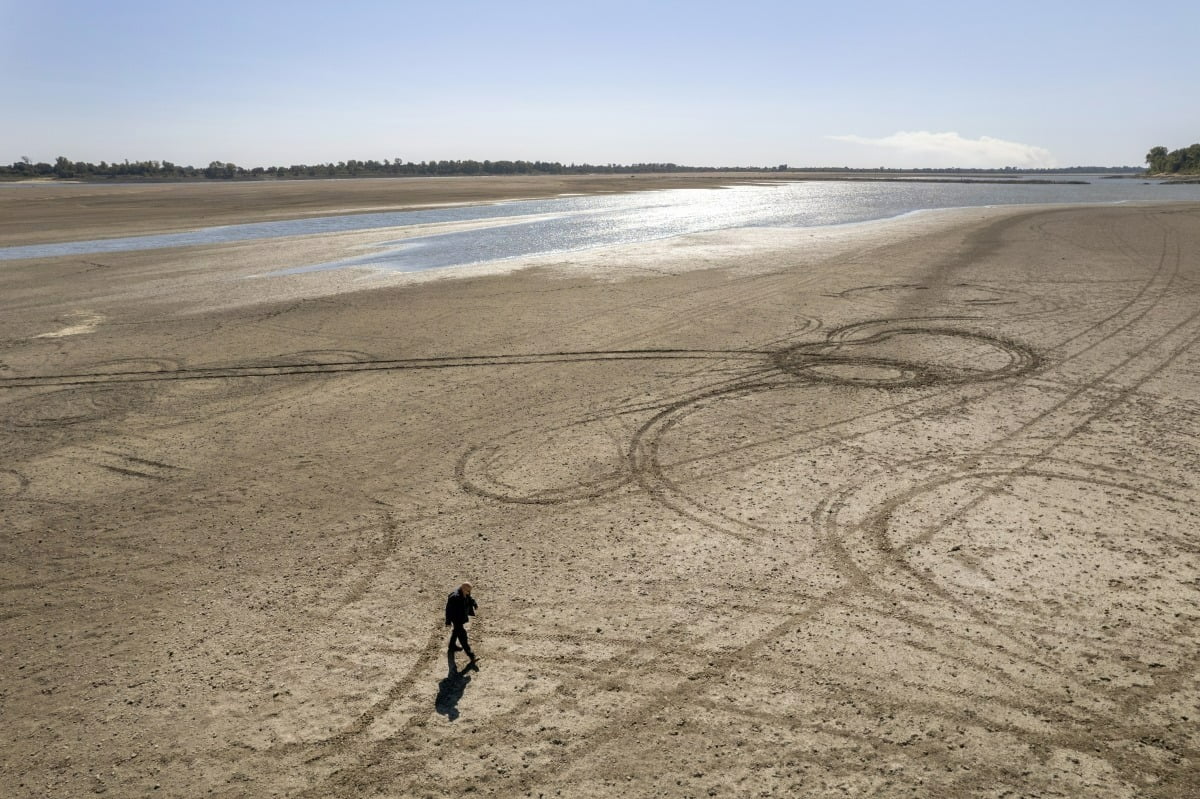 지난해 10월 극심한 가뭄으로 바닥이 드러난 미국 미시시피강. 사진=연합뉴스