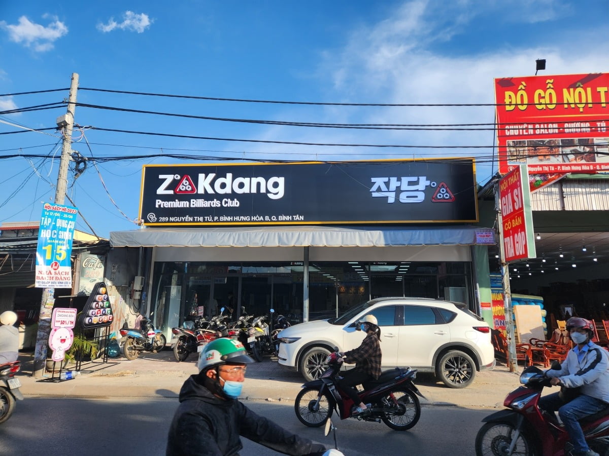 베트남 현지에 오픈한 k-당구장 브랜드 '작당'.