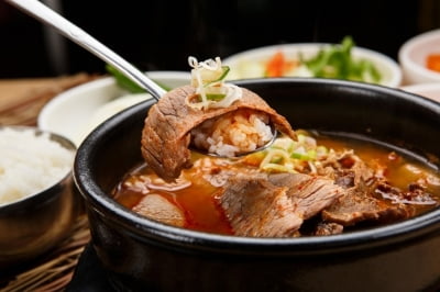 3살 아이에 1인 1메뉴 강요한 국밥집 사장···“몇 살부터 한그릇 시켜야 되나요?”