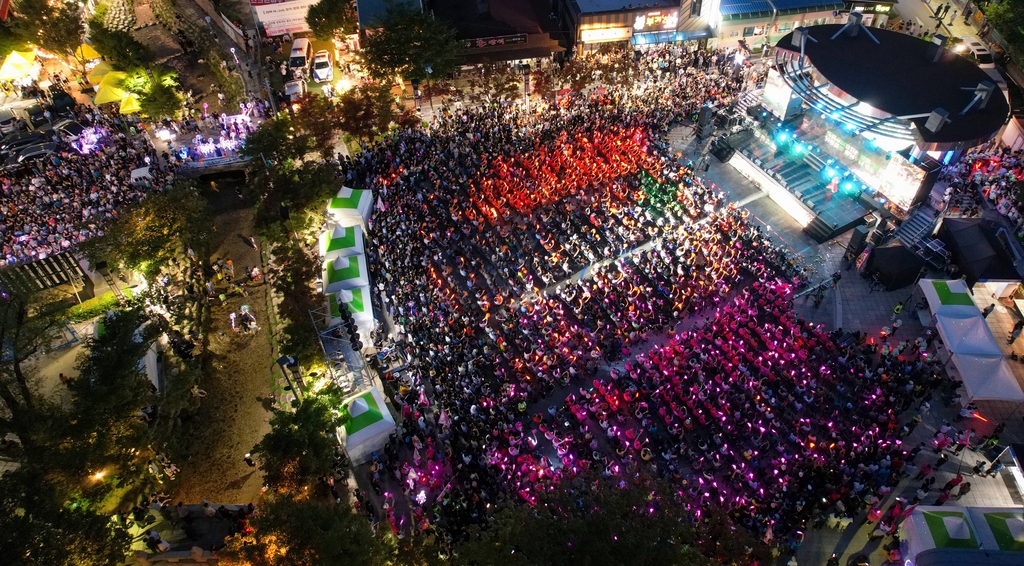 한강·낙동강 발원지 축제 인기…"태백 여름 시원해요"