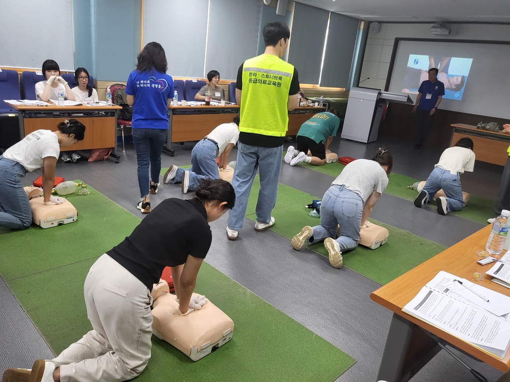 제주 학교 보건교사 심폐소생술 교육 강사로 양성