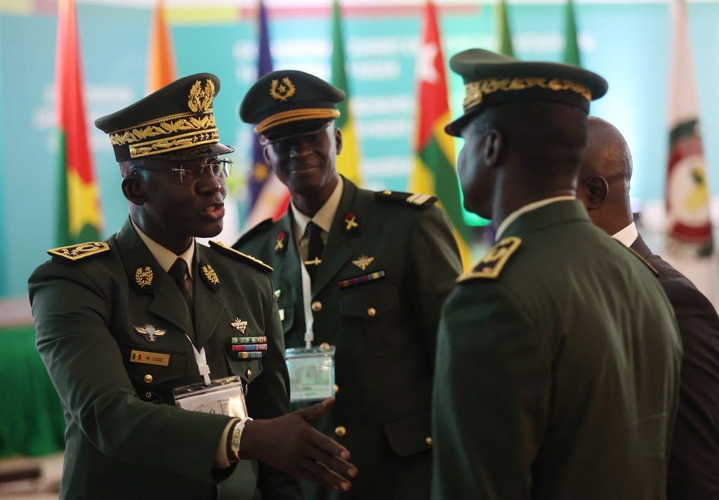 '쿠데타' 니제르에 서아프리카 군사개입 임박했나…"병력 집결"