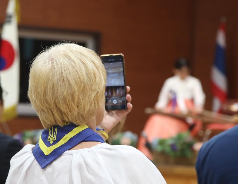 [현장] "평생 못잊을 것"…우크라 잼버리 대원-한국 청소년들 '웃음꽃'