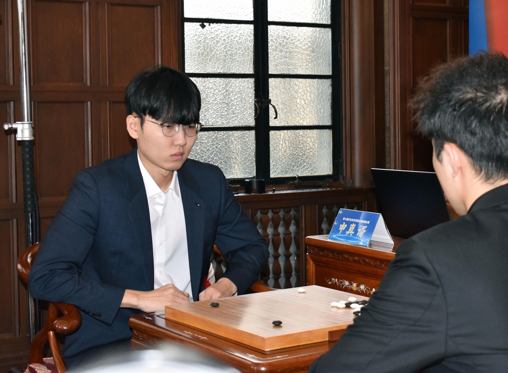 신진서 "첫판 이기고 우승 내준 기억 되풀이 안 하겠다"