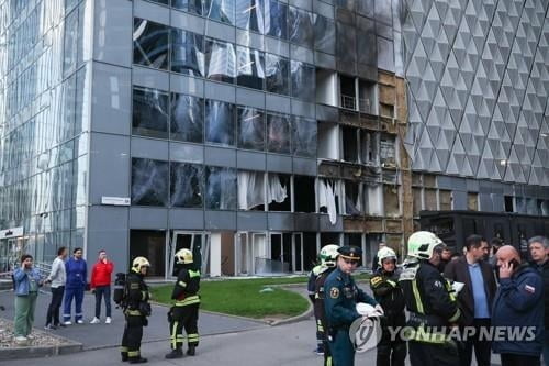 모스크바 건물에 또 드론 공격…주변 공항 일시폐쇄