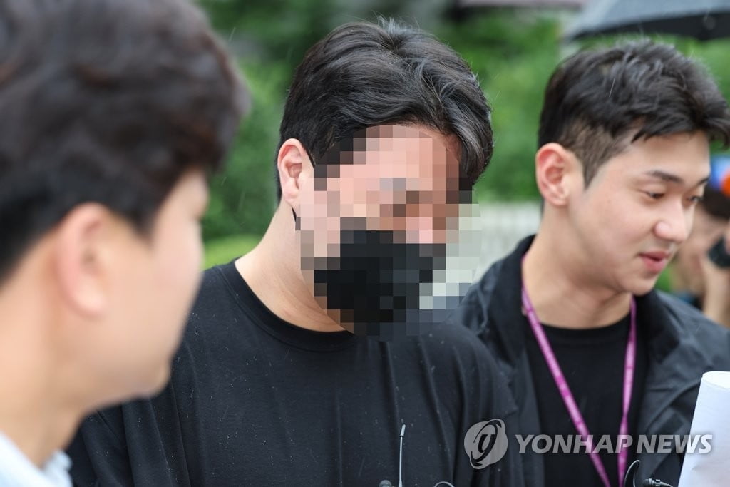 행인 뇌사 빠뜨린 롤스로이스 돌진男 구속