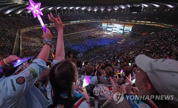 4만 잼버리 열광한 K팝 콘서트…시청률도 터졌다