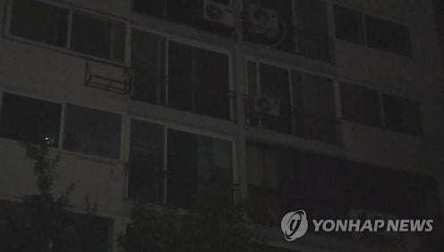 무더위에…김포시 아파트 정전, 2시간 만에 복구