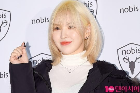 Red Velvet's Wendy and Seulgi, ranked 1st and 2nd among female singers who are likely to cry a lot... Espa Winter 3rd Place