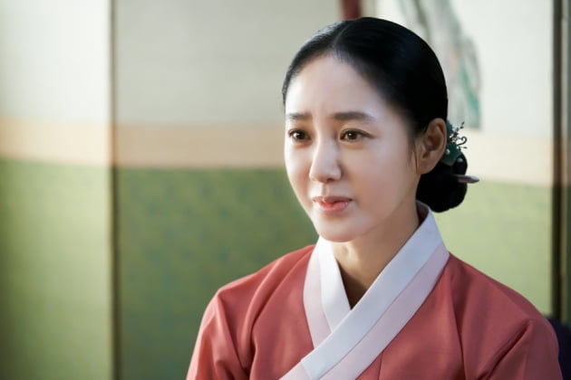 Park Joo-mi, surprise with daughter-in-law Lee Da-yeon... 3 layers of eyes on a neat + graceful face