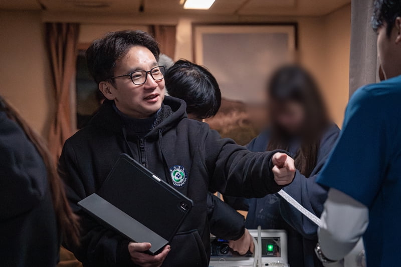 Yoo In-sik PD "'Romantic Doctor, Teacher Kim' season 4? A problem to think about later... Please watch over it"