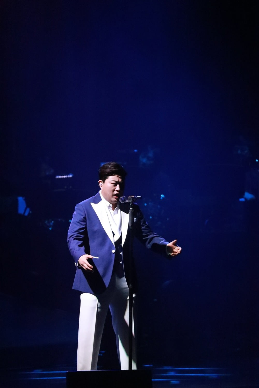 'Tvarotti' Kim Ho-joong, TV Chosun Chuseok special solo show? "Under positive review"