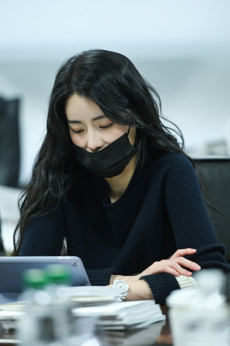 Lim Ji-yeon, who has been insulted, this time is 'witty'... Participated in the reading of the 'National Death Penalty Vote'
