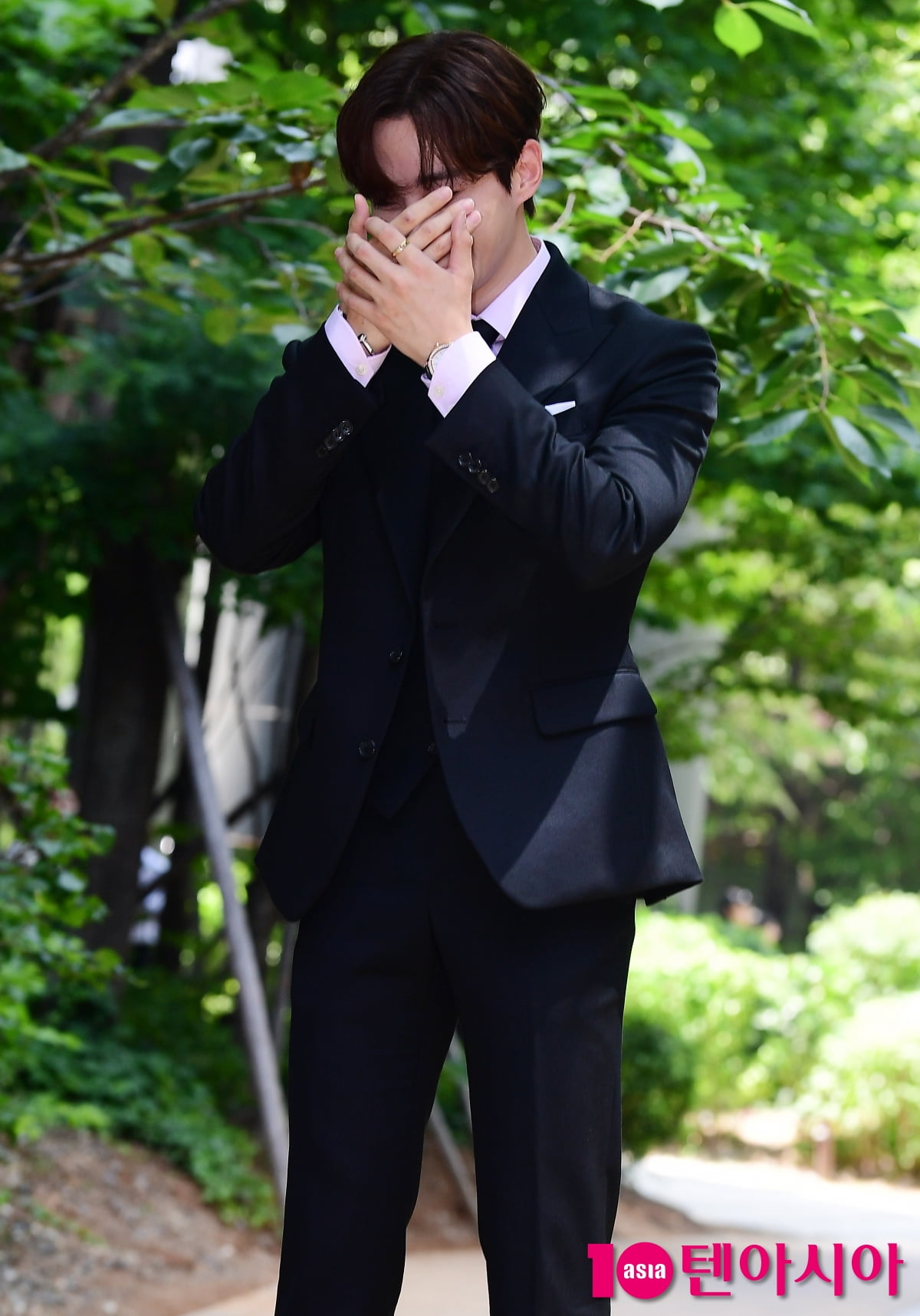 'King the Land' Lee Jun-ho appeared on JTBC's 'News Room' today (9th)