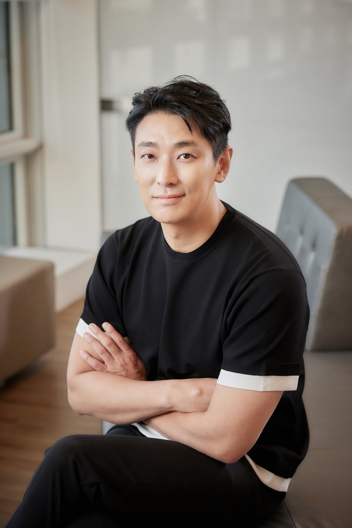 Actor Ju Ji-hoon, "I will show well-made with the movie 'Unofficial Operation'"