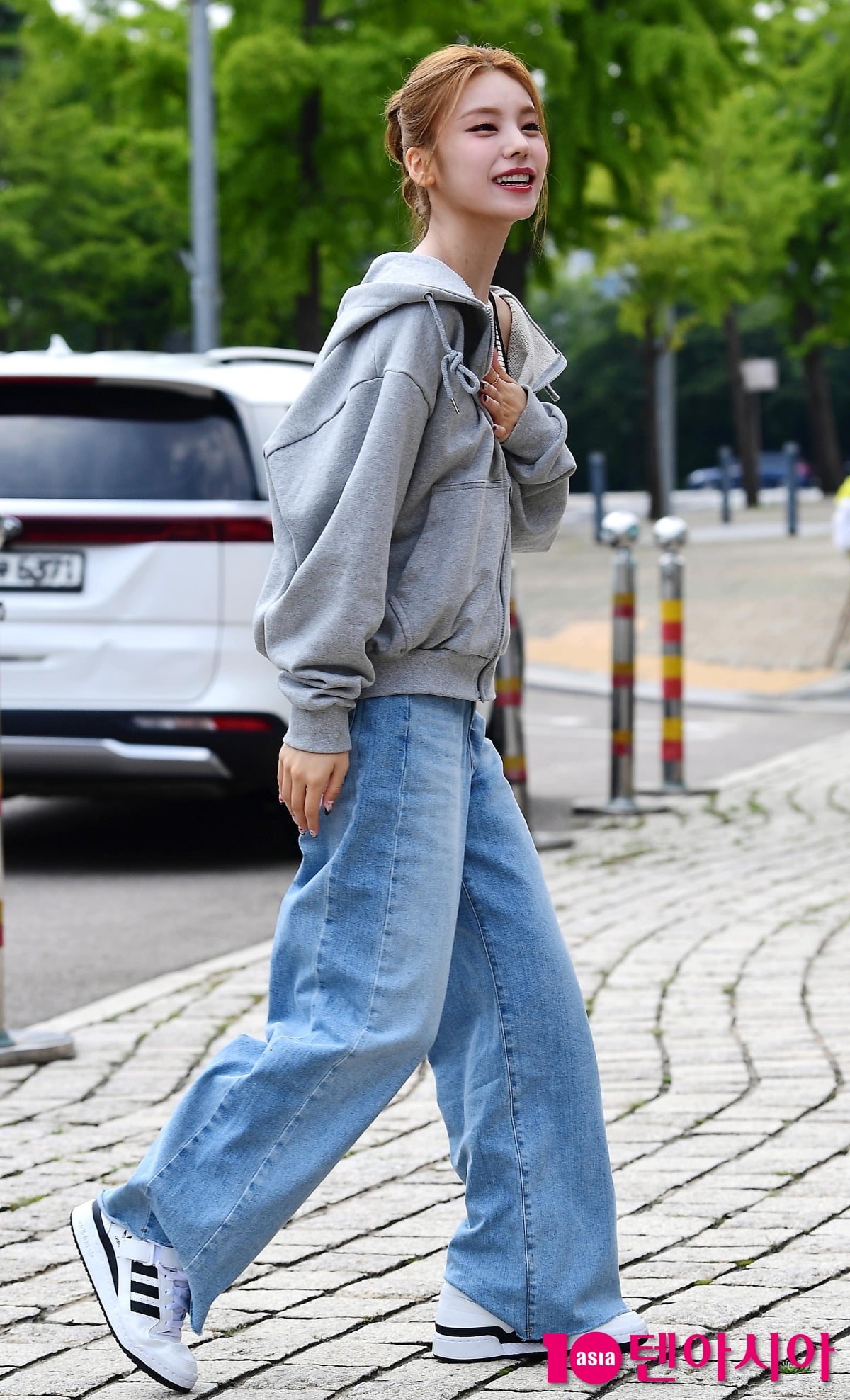 [TEN포토] 있지 예지 '맑은 인사'