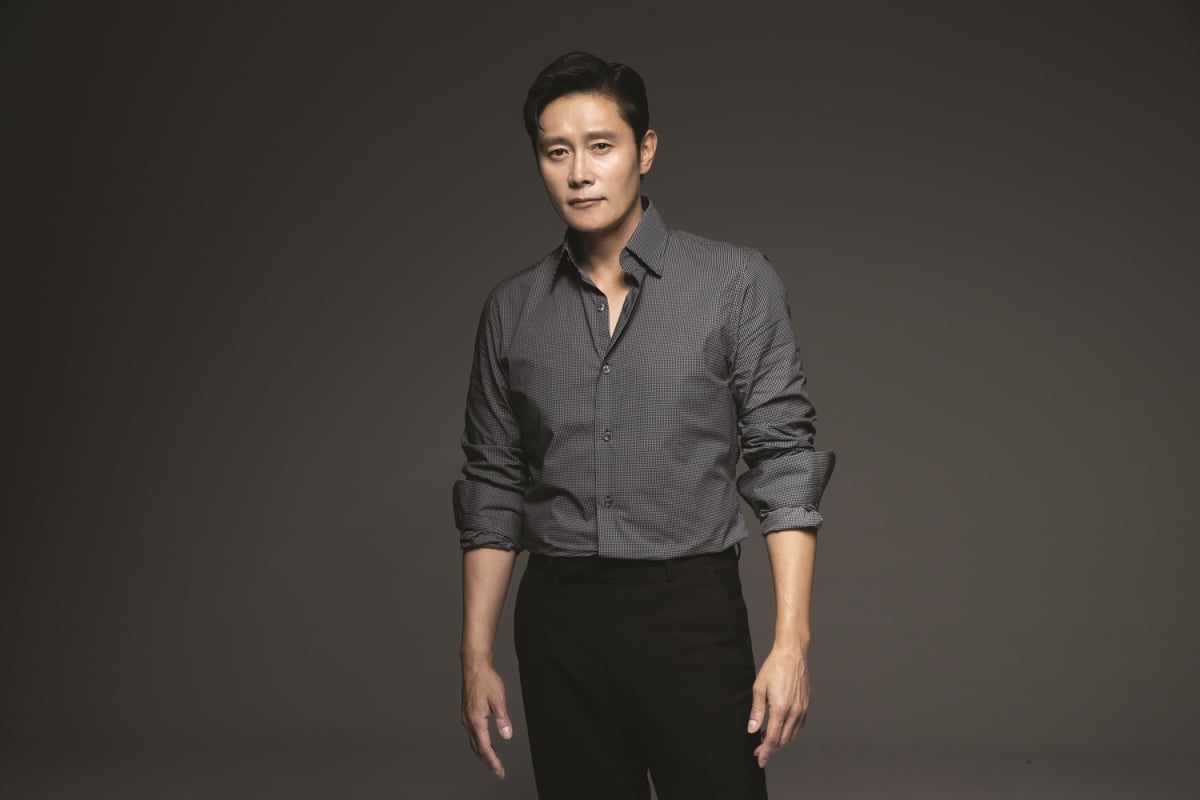 "It's fortunate that I'm not a genius" Lee Byung-hun, a quest for universality and innocence