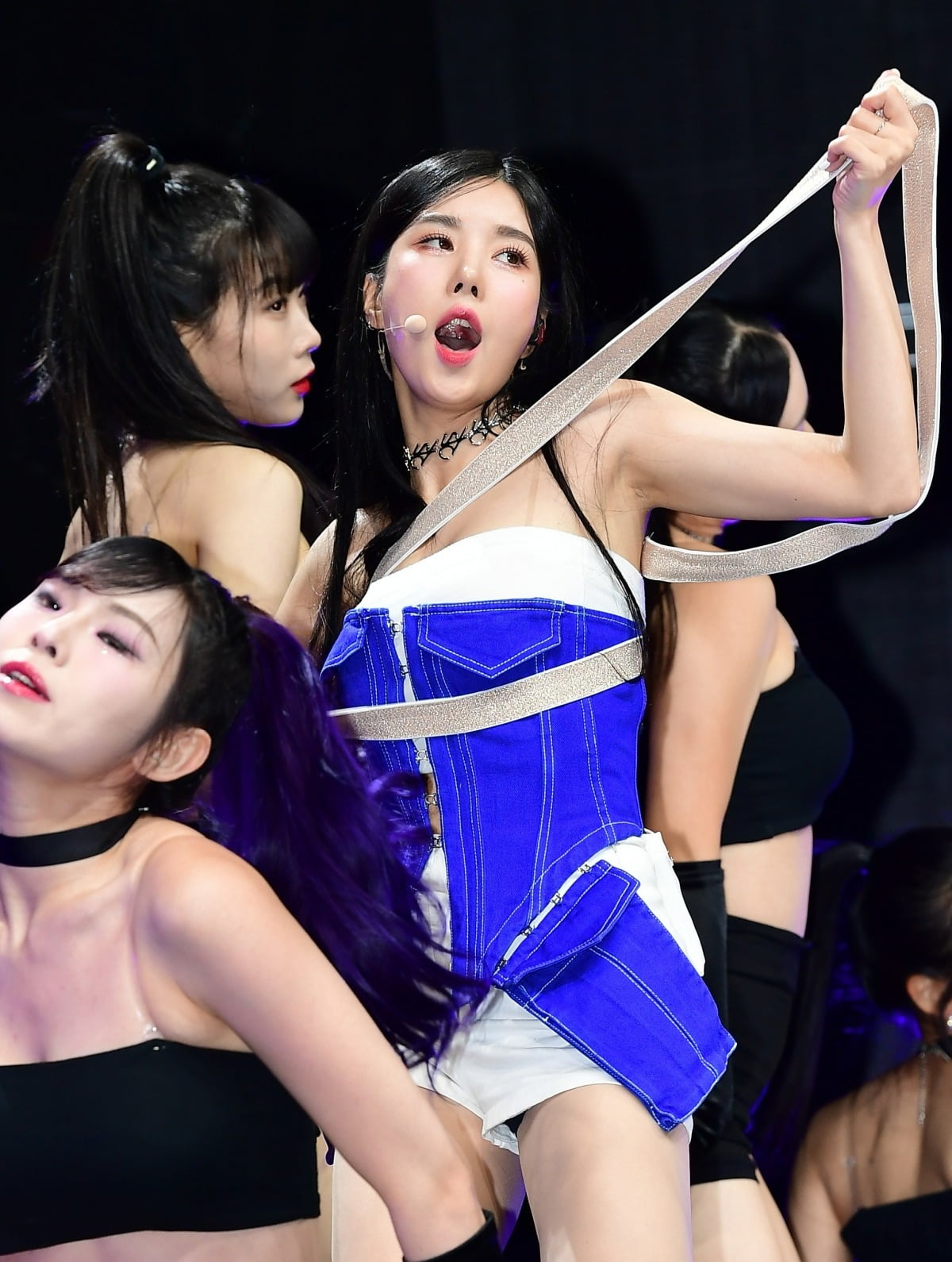 Eunbi Kwon became the goddess of WATERBOMB following Hyuna and Sunmi