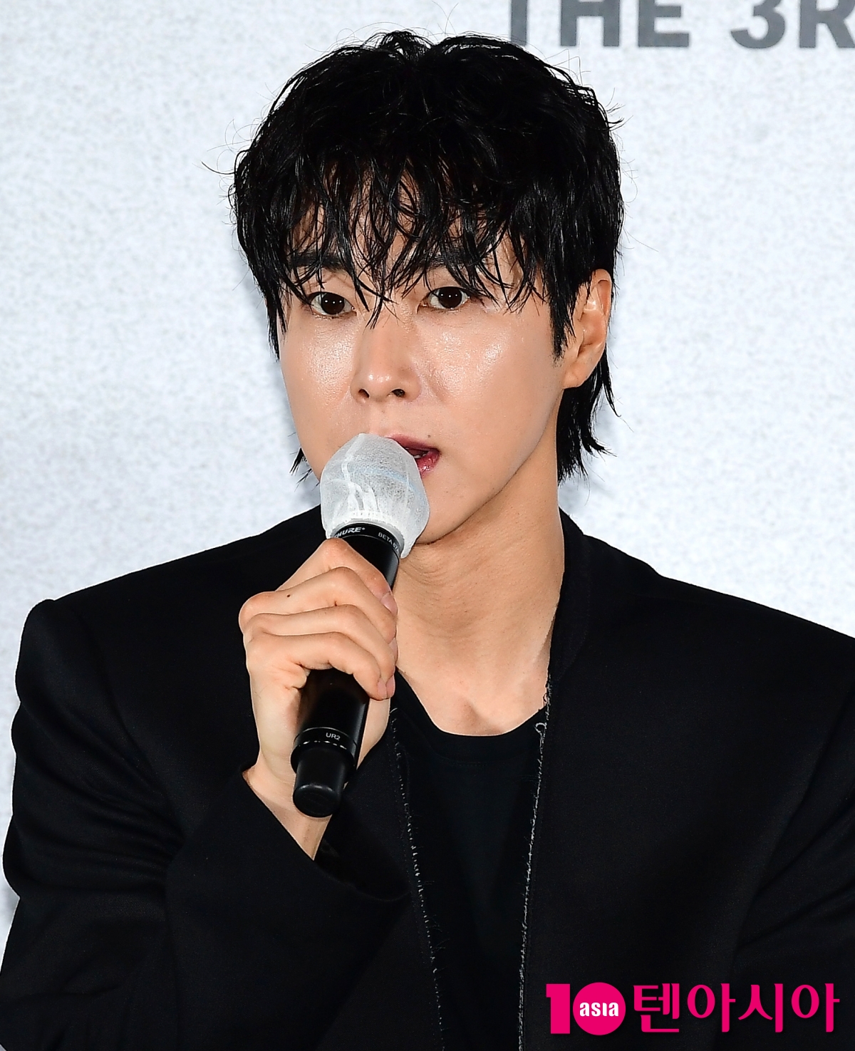 [TEN포토] 유노윤호 "카리나가 진짜로 AI 느낌으로...감사하다"