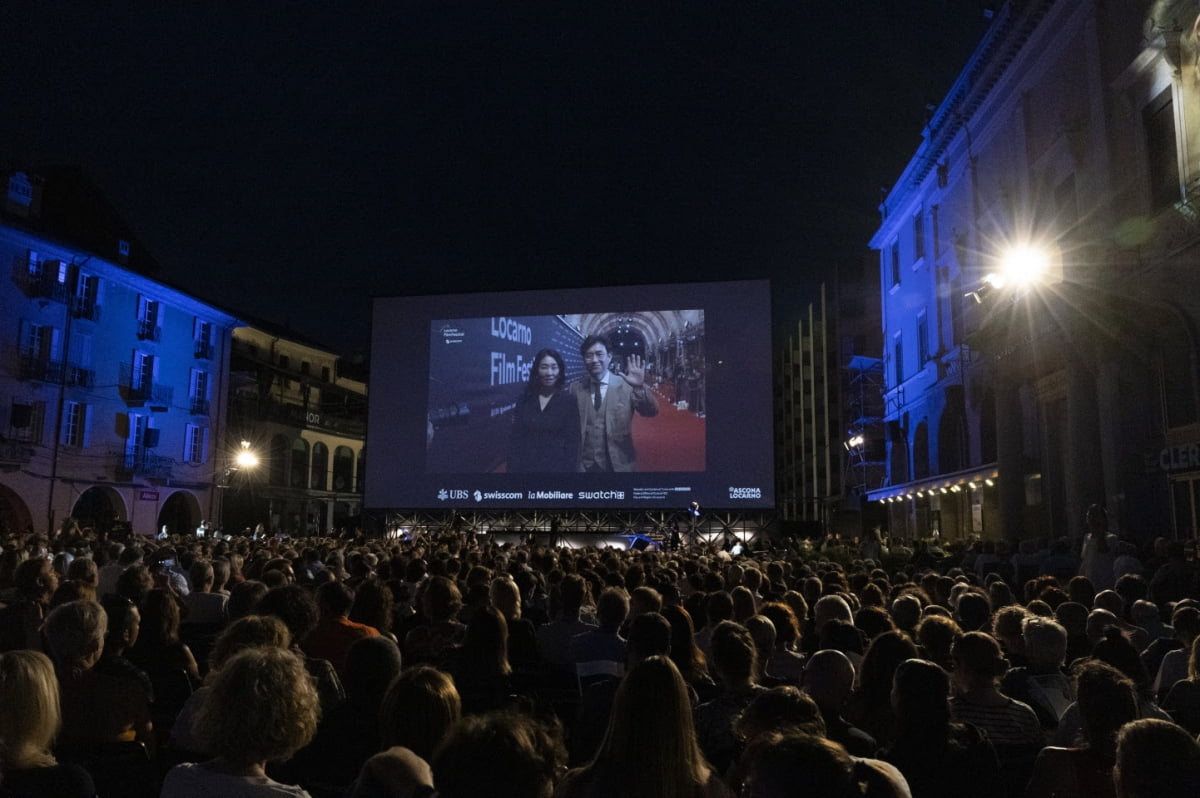 Director Ryoo Seung-wan's film 'Smugglers' was invited to the 76th Locarno International Film Festival