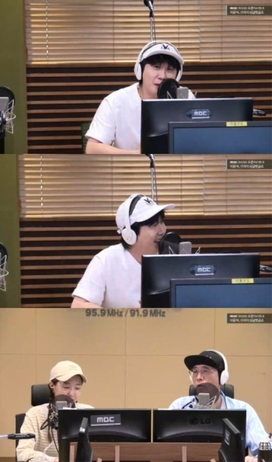 MBC 표준FM '이윤석, 신지의 싱글벙글쇼' 캡쳐