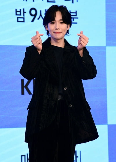 [TEN포토] 김진우 '위너에서 오늘은 배우로'