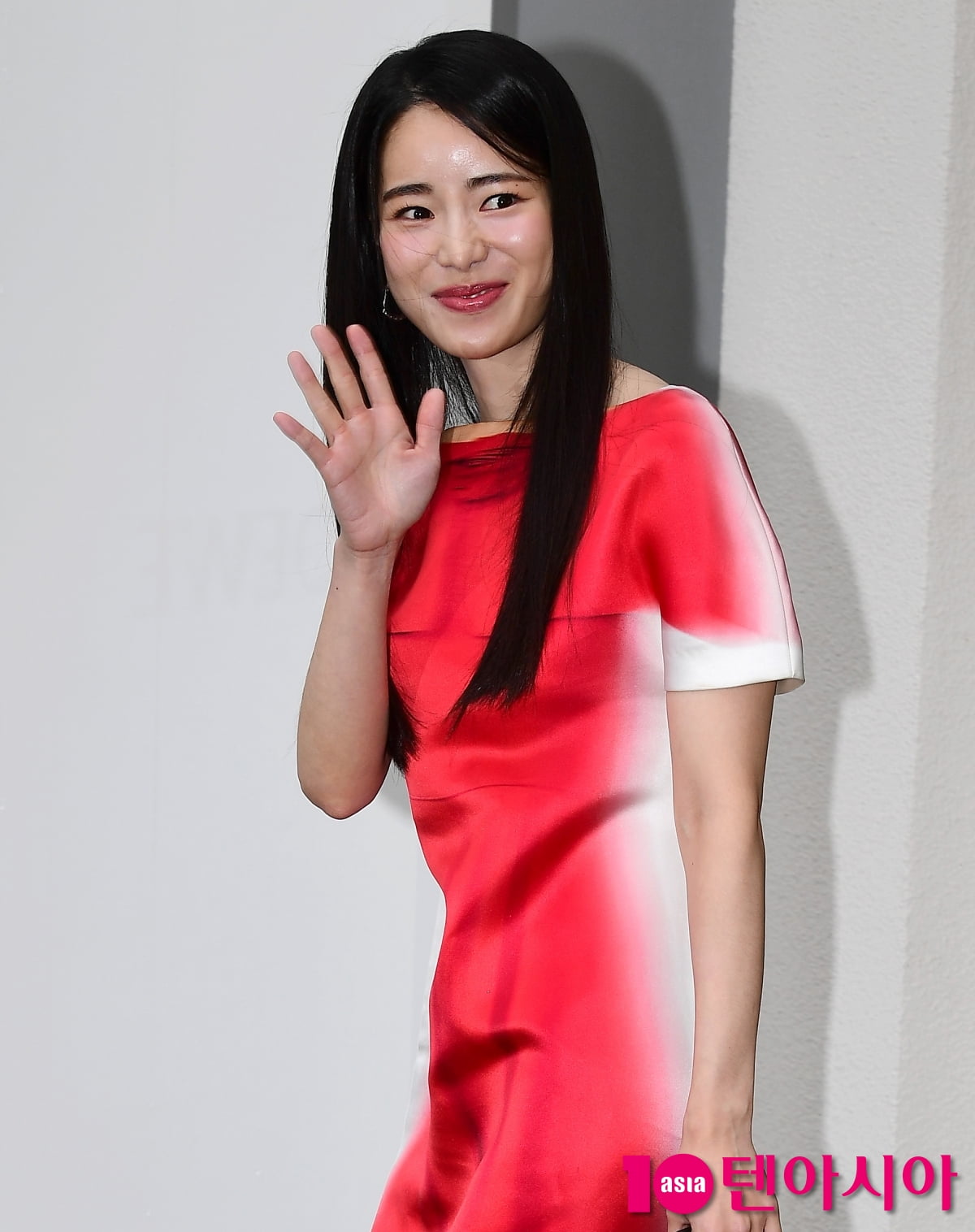 Lim Ji-yeon, innocent charisma...lovely 