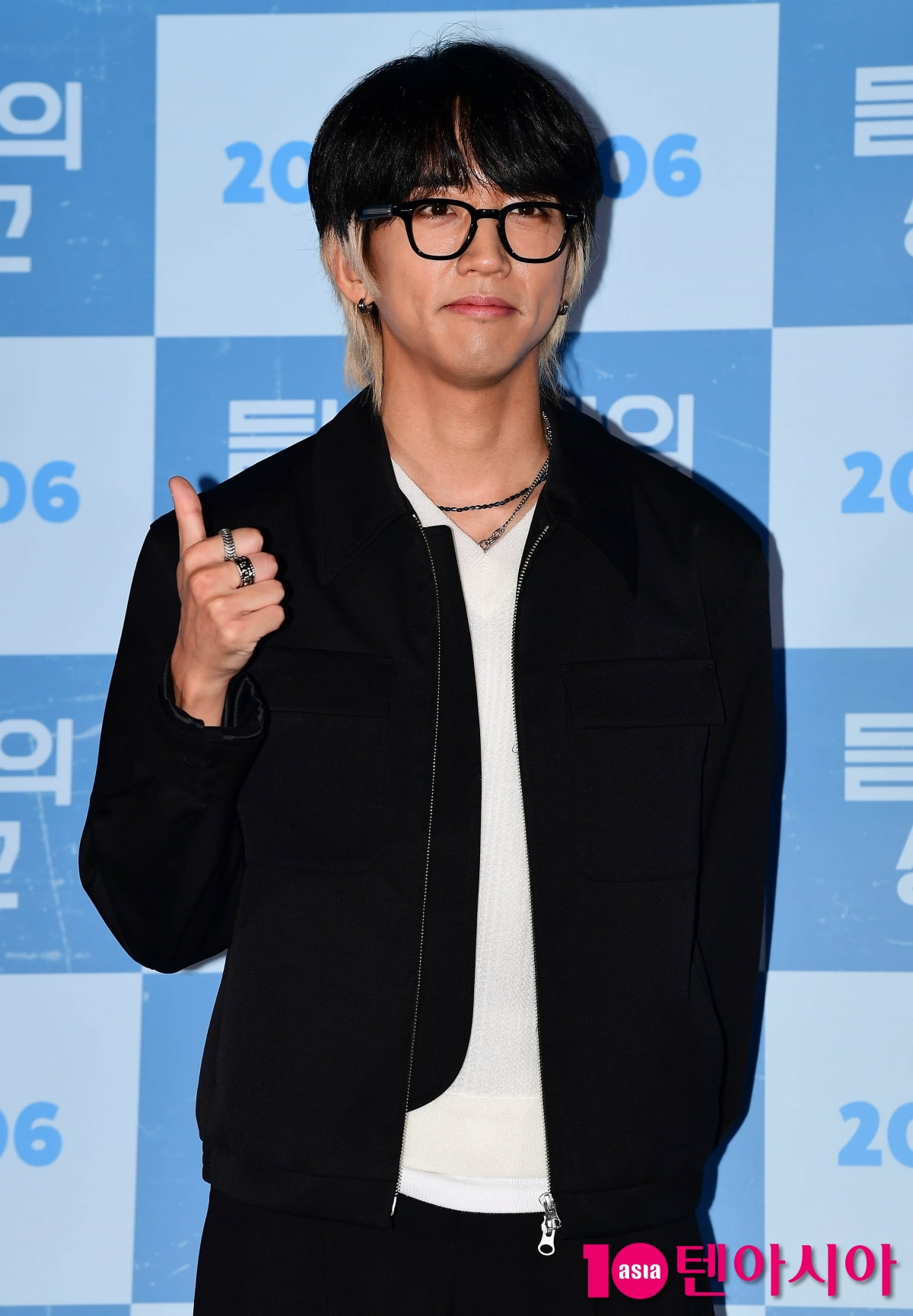 [TEN포토] 이승윤 ''듣보인간의 생존신고' 엄지척'