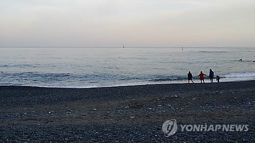 [태풍 카눈] 울산 일부 해안도로 월파로 통제