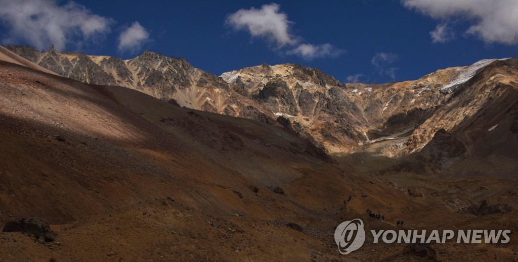 남미 안데스산맥 한겨울 기온이 37도…"여름 되면 악화할수도"