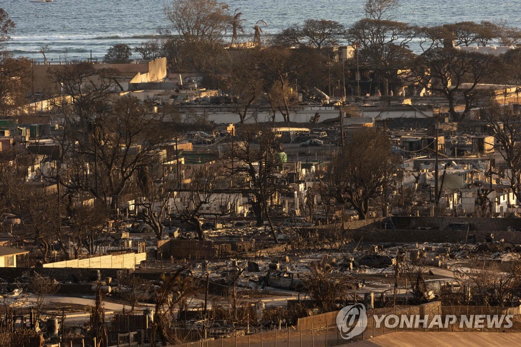 하와이 산불 소방관들 "소화전에 물 없었다"…수도망도 마비