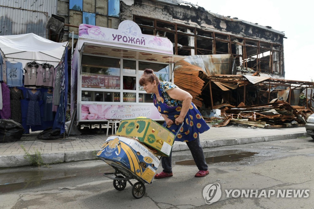 유엔 "우크라 전쟁 민간인 사망자 1만명 육박"