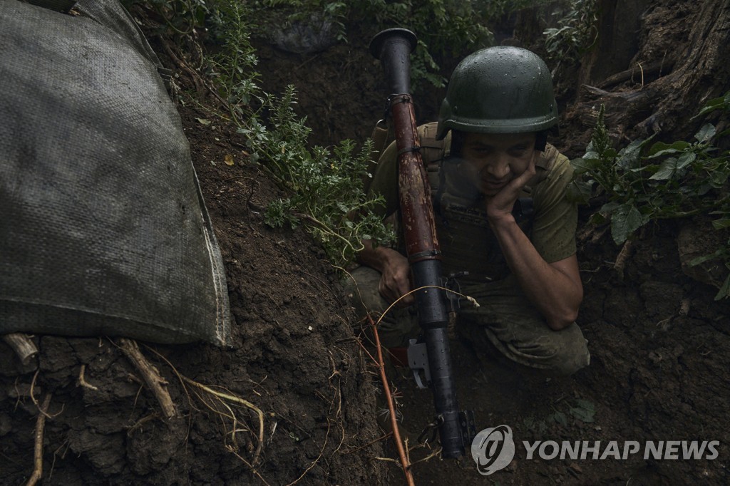 美 OK에도 우크라 F-16 빨리 못 받는 이유는…"나토 확전 우려"